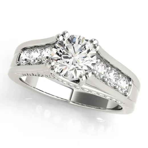 The Giselle Single-Row Engagement Ring